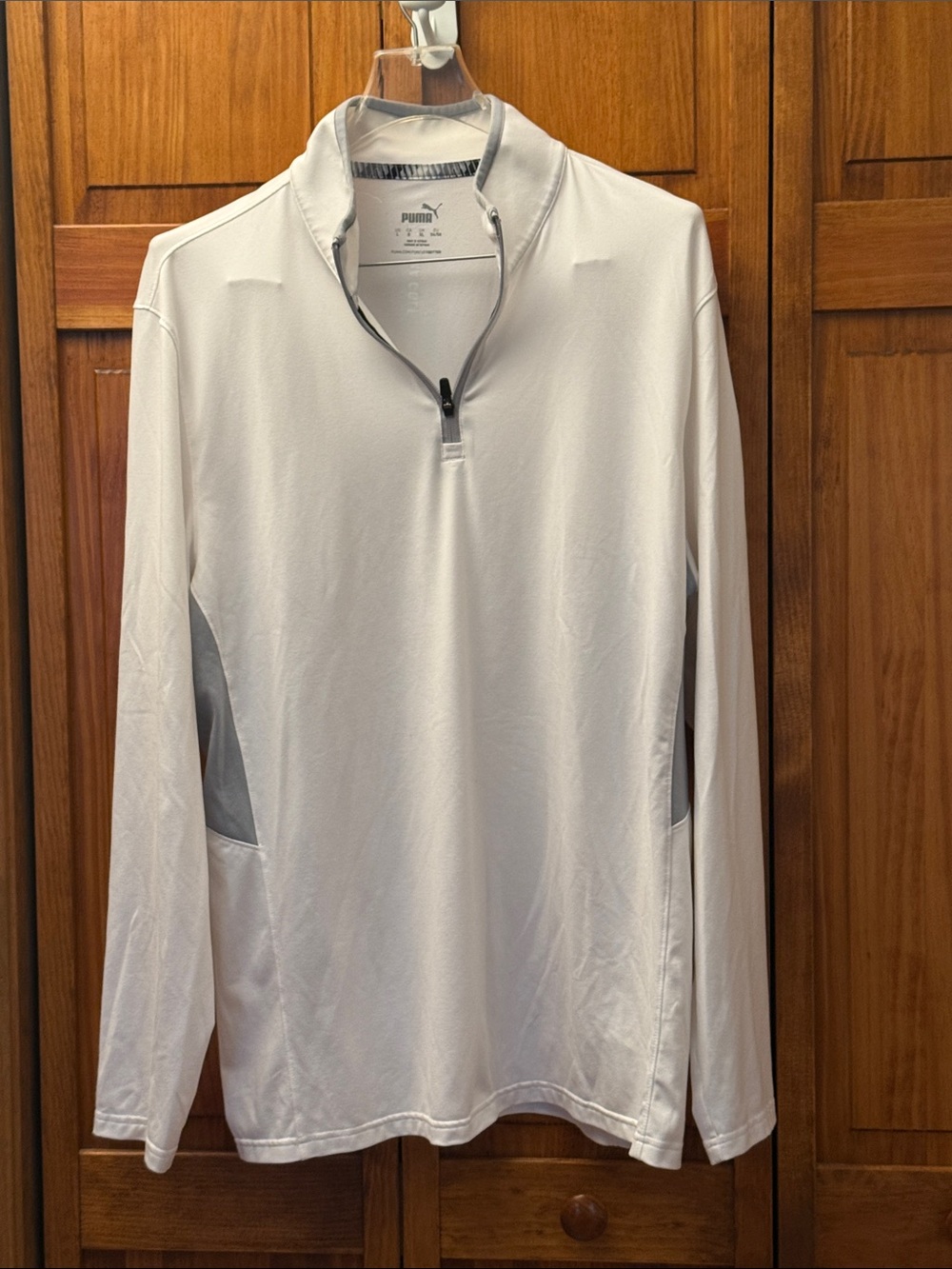 Men’s Golf Puma White Long-Sleeve Quarter-Zip with Gray Accents size large